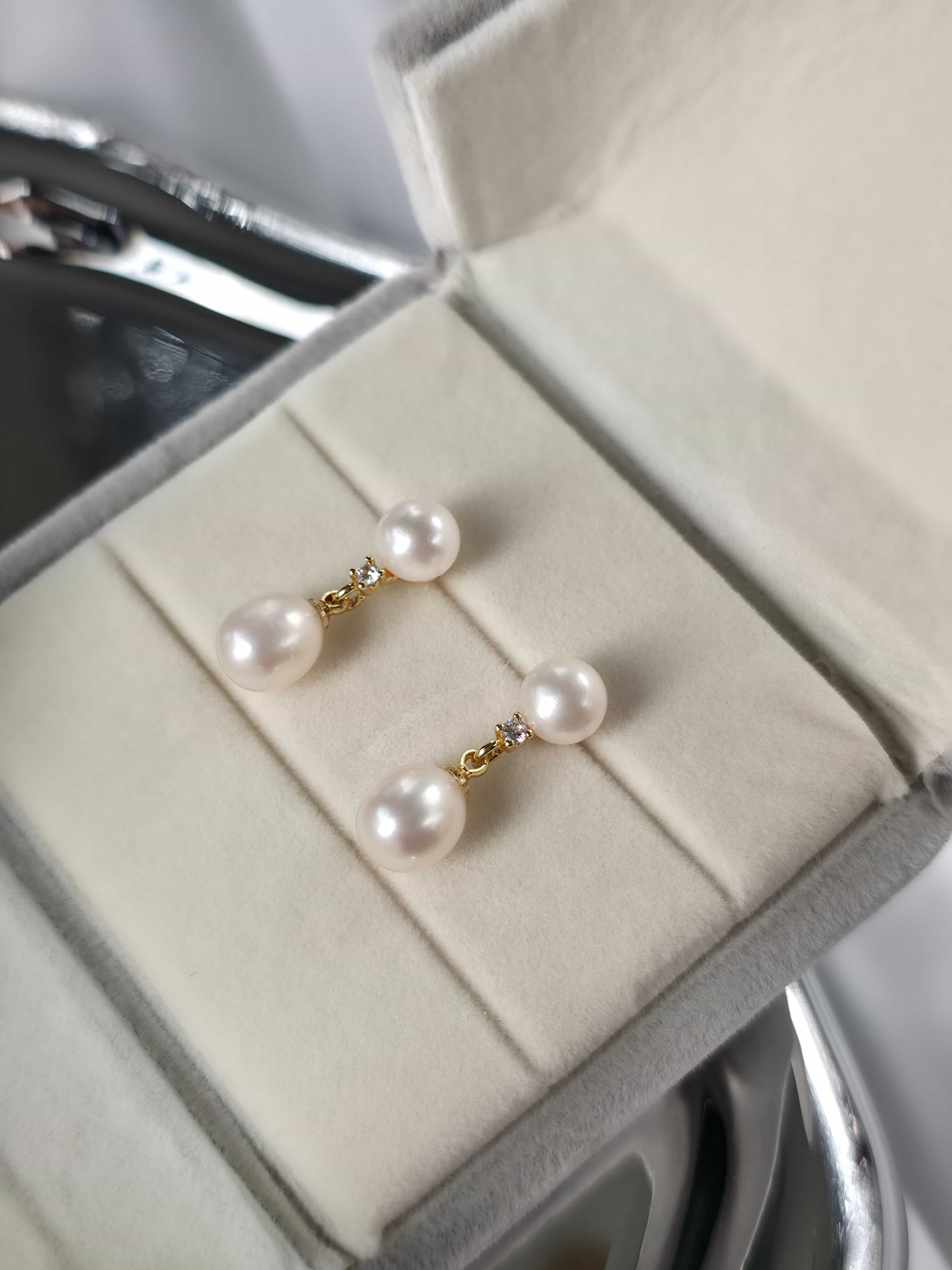 A03 ต่างหูไข่มุกแท้ รุ่น Double Drop | Freshwater Pearl คัดเกรด AAA + ตัวเรือนเงินแท้S925 ชุปทอง 18k — alternate view